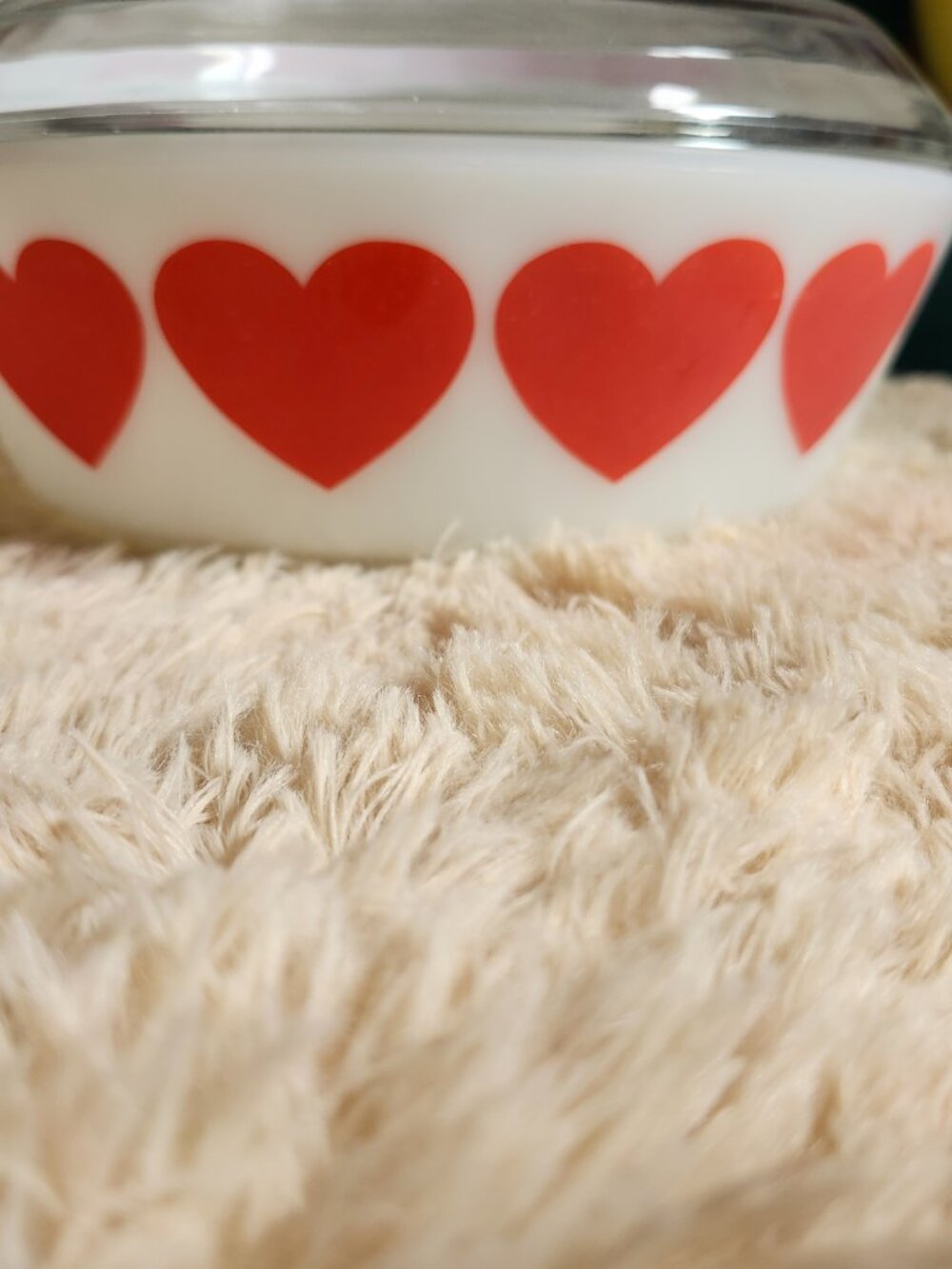 Pyrex red hearts 513